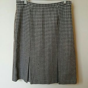 Eddie Bauer Houndstooth Skirt